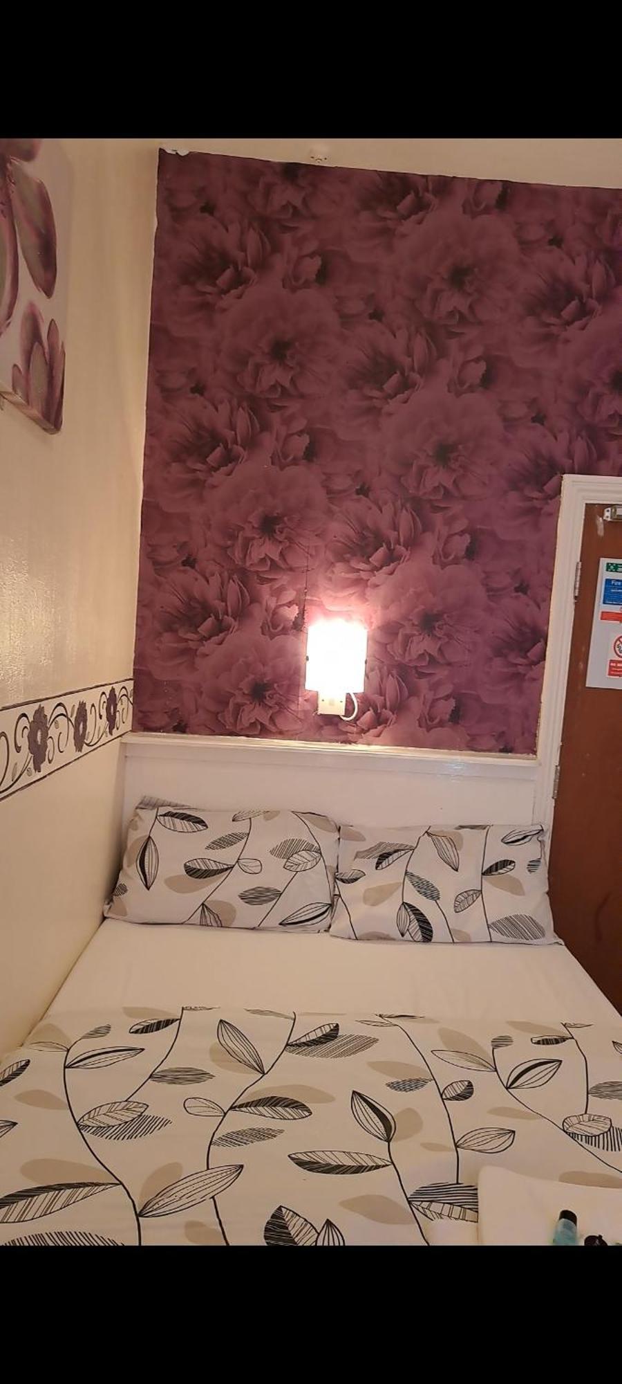 Fern Villa Hotel - Albert Road แบล็คพูล ภายนอก รูปภาพ